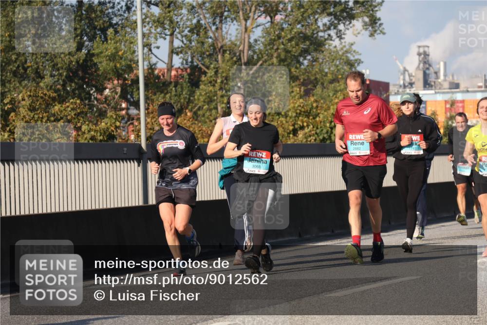 03.10.2025 - Köhlbrandbrückenlauf Luisa Fischer http://msf.ph/oto/9012562 03.10.2025 10:55:39 Position 3 3068, 2882 meine-sportfotos.de