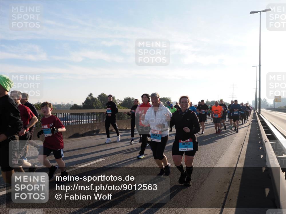 03.10.2025 - Köhlbrandbrückenlauf Fabian Wolf http://msf.ph/oto/9012563 03.10.2025 09:23:21 Position 3 2436, 2116 meine-sportfotos.de
