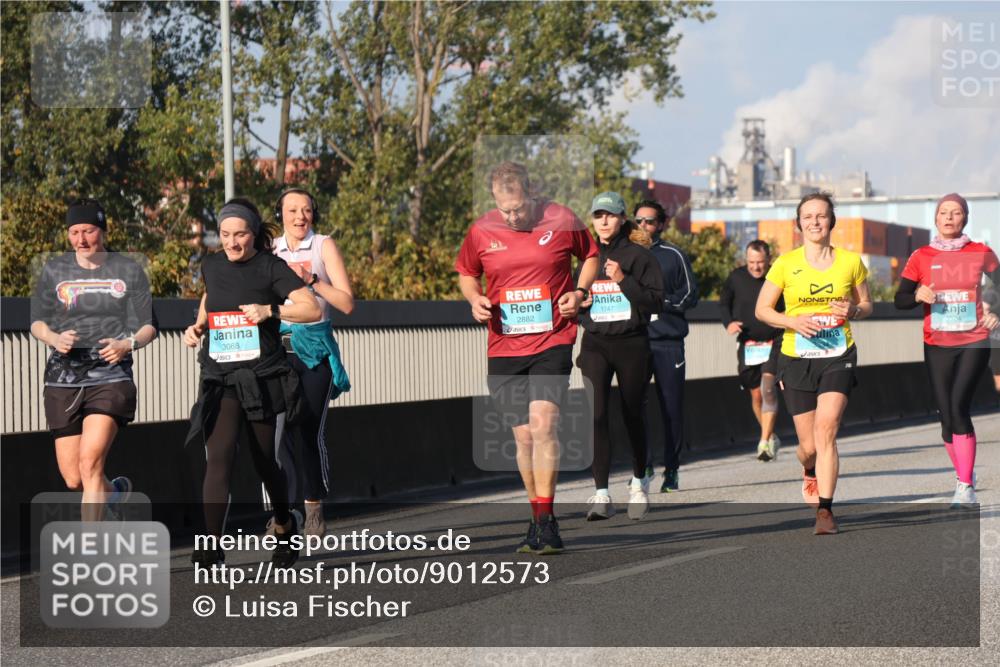 03.10.2025 - Köhlbrandbrückenlauf Luisa Fischer http://msf.ph/oto/9012573 03.10.2025 10:55:40 Position 3 3068, 2882, 1747, 3524 meine-sportfotos.de