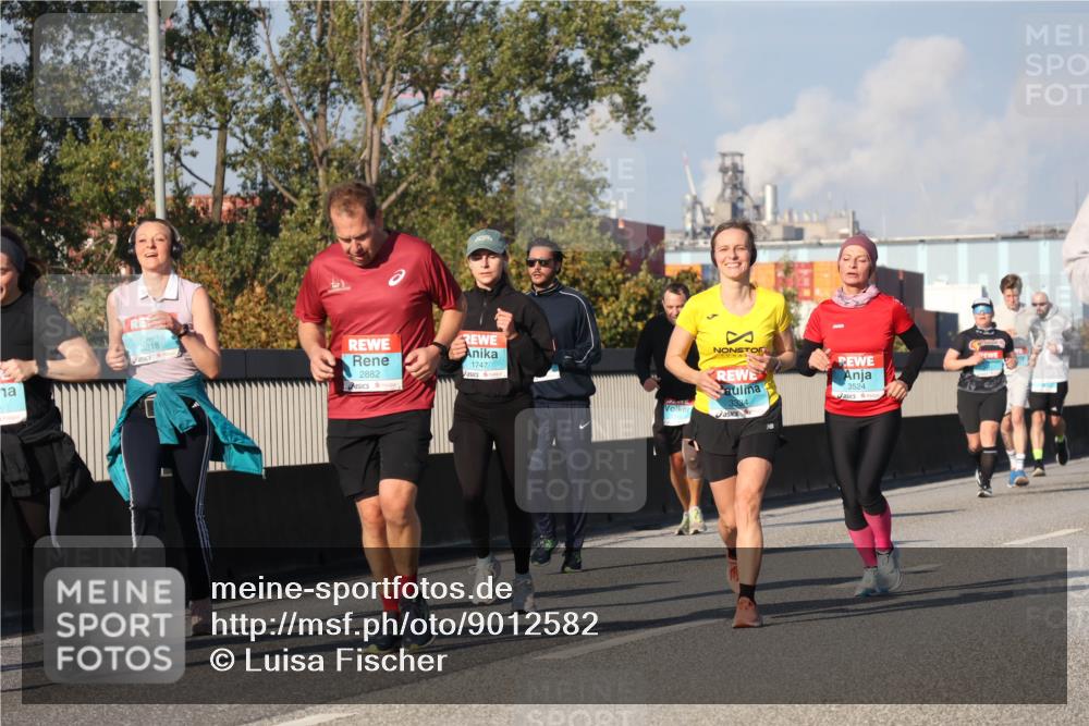 03.10.2025 - Köhlbrandbrückenlauf Luisa Fischer http://msf.ph/oto/9012582 03.10.2025 10:55:41 Position 3 3818, 2882, 1747, 3334, 3524 meine-sportfotos.de