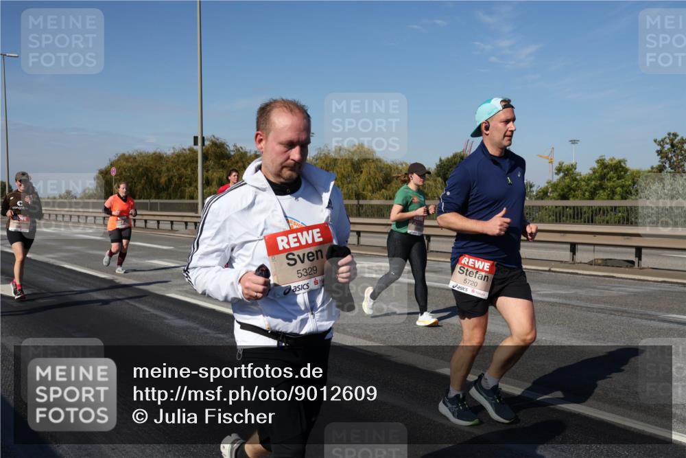 03.10.2025 - Köhlbrandbrückenlauf Julia Fischer http://msf.ph/oto/9012609 03.10.2025 13:03:34 Position 3 5329, 5720 meine-sportfotos.de