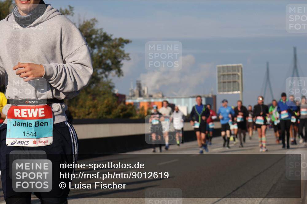 03.10.2025 - Köhlbrandbrückenlauf Luisa Fischer http://msf.ph/oto/9012619 03.10.2025 10:55:44 Position 3 1544 meine-sportfotos.de