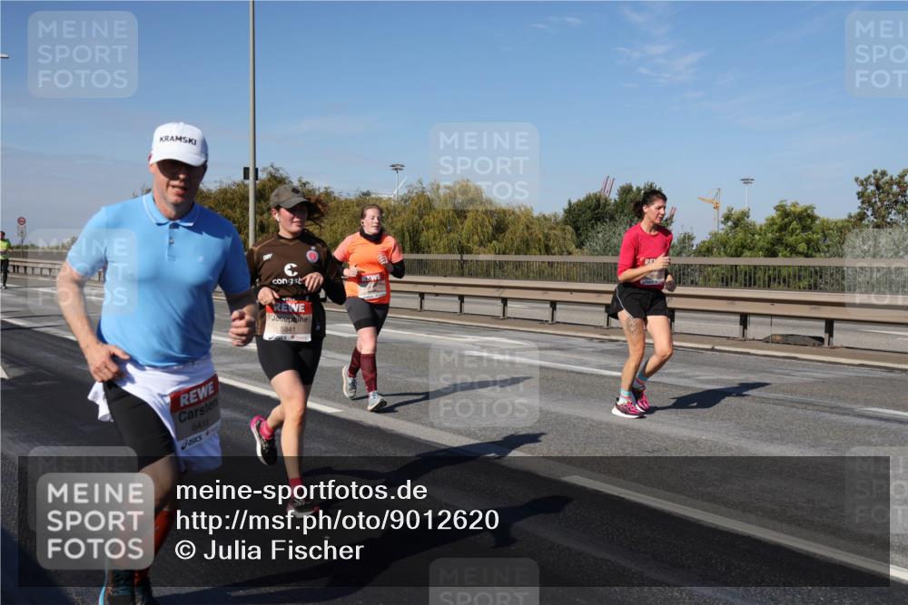 03.10.2025 - Köhlbrandbrückenlauf Julia Fischer http://msf.ph/oto/9012620 03.10.2025 13:03:37 Position 3 6416, 5841 meine-sportfotos.de