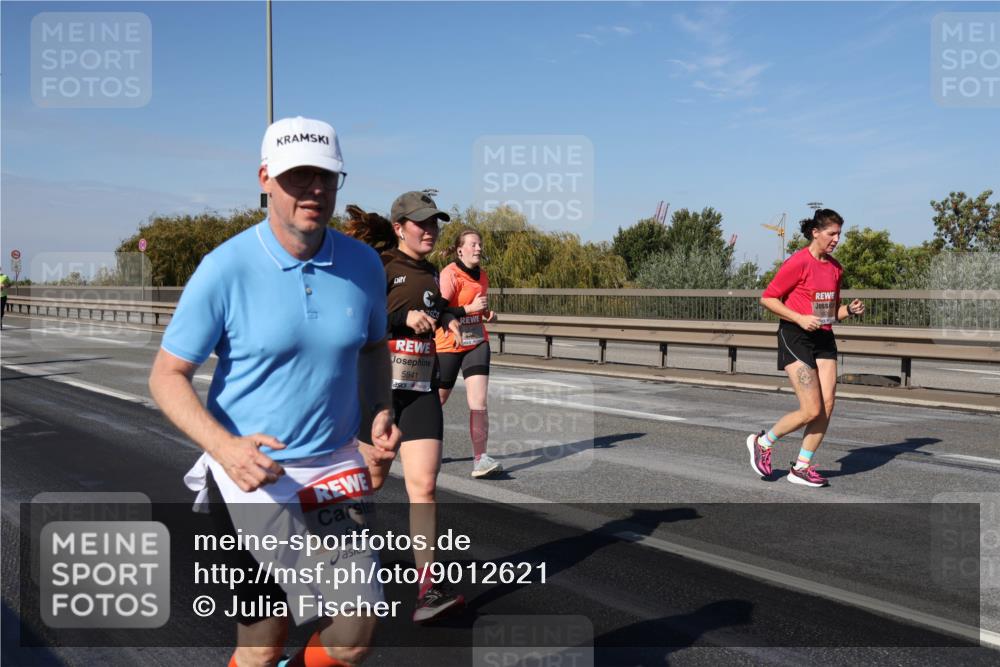 03.10.2025 - Köhlbrandbrückenlauf Julia Fischer http://msf.ph/oto/9012621 03.10.2025 13:03:37 Position 3 6416, 5841 meine-sportfotos.de