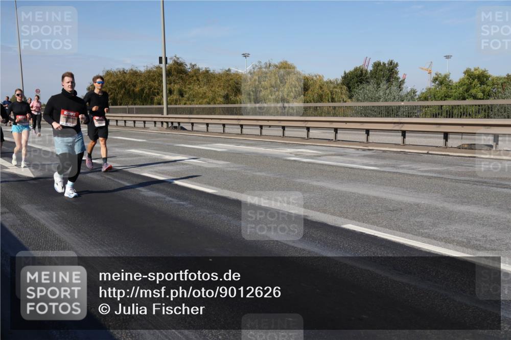 03.10.2025 - Köhlbrandbrückenlauf Julia Fischer http://msf.ph/oto/9012626 03.10.2025 13:03:40 Position 3  meine-sportfotos.de