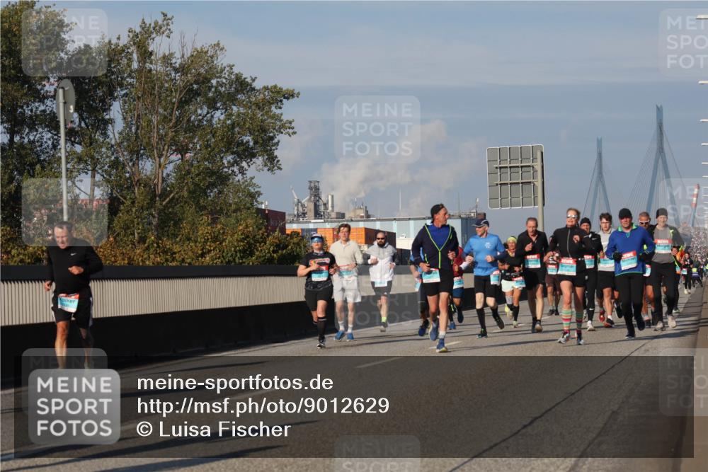 03.10.2025 - Köhlbrandbrückenlauf Luisa Fischer http://msf.ph/oto/9012629 03.10.2025 10:55:45 Position 3  meine-sportfotos.de