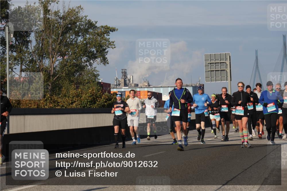 03.10.2025 - Köhlbrandbrückenlauf Luisa Fischer http://msf.ph/oto/9012632 03.10.2025 10:55:45 Position 3  meine-sportfotos.de