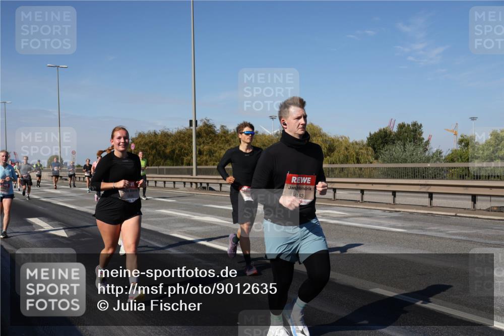 03.10.2025 - Köhlbrandbrückenlauf Julia Fischer http://msf.ph/oto/9012635 03.10.2025 13:03:42 Position 3 6646, 4143 meine-sportfotos.de