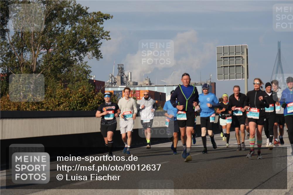 03.10.2025 - Köhlbrandbrückenlauf Luisa Fischer http://msf.ph/oto/9012637 03.10.2025 10:55:46 Position 3  meine-sportfotos.de