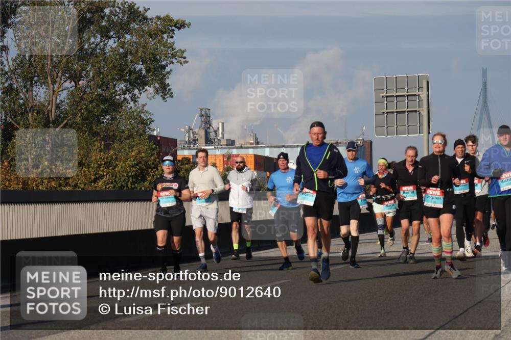 03.10.2025 - Köhlbrandbrückenlauf Luisa Fischer http://msf.ph/oto/9012640 03.10.2025 10:55:46 Position 3  meine-sportfotos.de