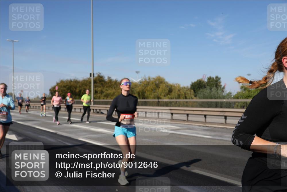 03.10.2025 - Köhlbrandbrückenlauf Julia Fischer http://msf.ph/oto/9012646 03.10.2025 13:03:44 Position 3  meine-sportfotos.de
