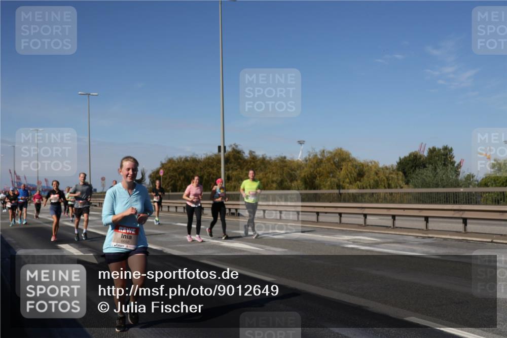 03.10.2025 - Köhlbrandbrückenlauf Julia Fischer http://msf.ph/oto/9012649 03.10.2025 13:03:45 Position 3 6650 meine-sportfotos.de