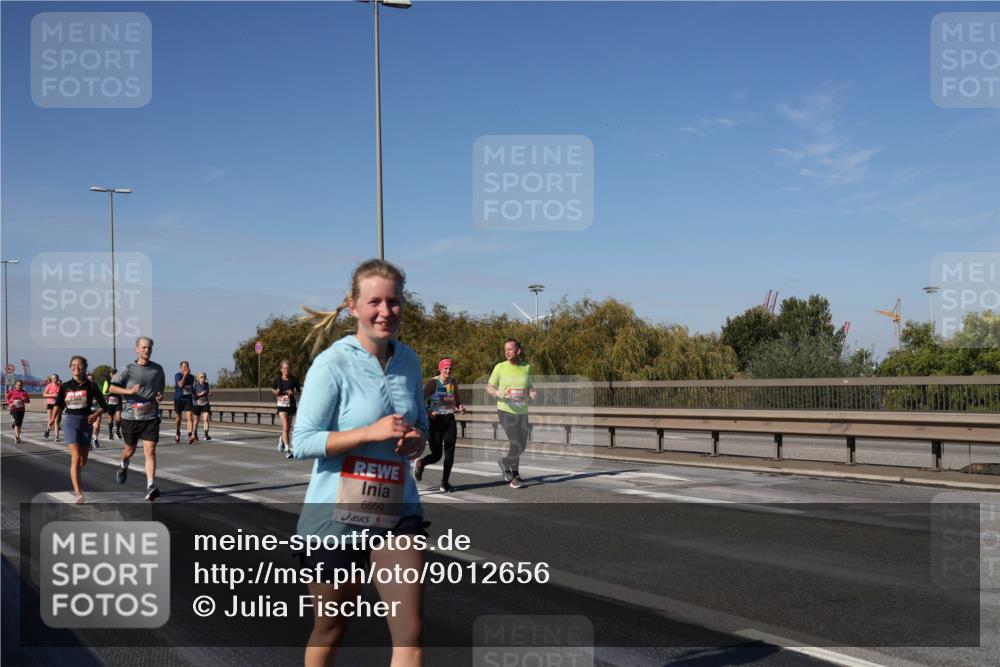 03.10.2025 - Köhlbrandbrückenlauf Julia Fischer http://msf.ph/oto/9012656 03.10.2025 13:03:46 Position 3 6650 meine-sportfotos.de