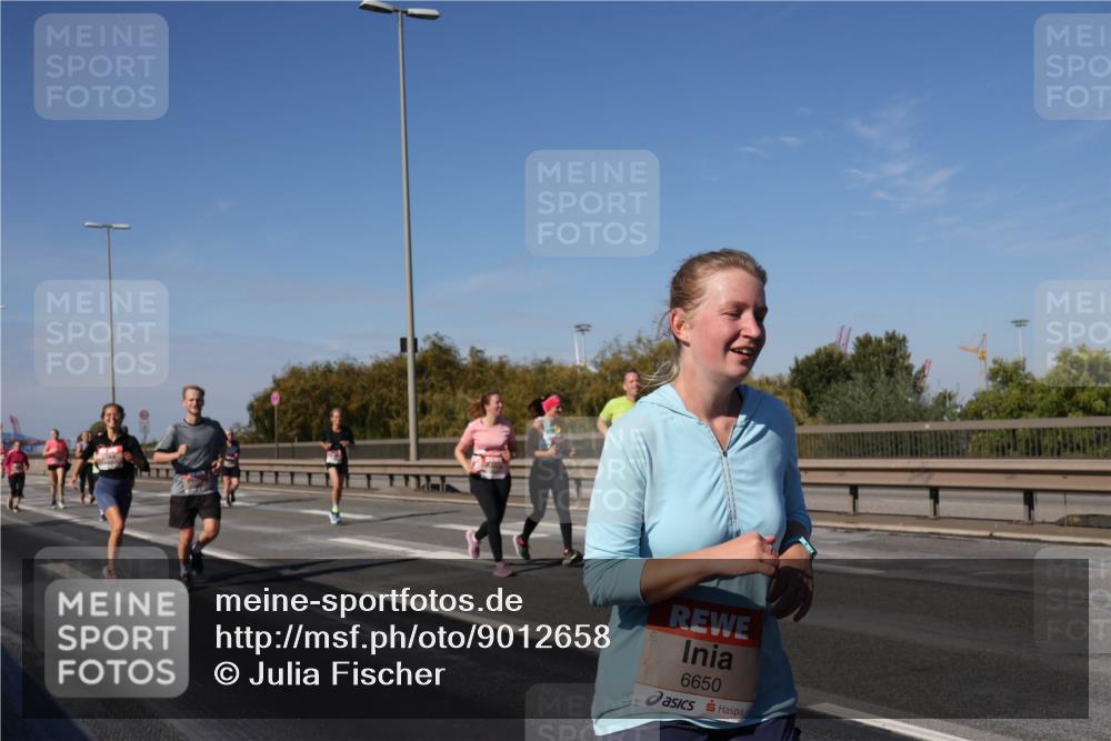 03.10.2025 - Köhlbrandbrückenlauf Julia Fischer http://msf.ph/oto/9012658 03.10.2025 13:03:46 Position 3 6650 meine-sportfotos.de