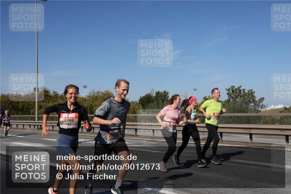 03.10.2025 - Köhlbrandbrückenlauf Julia Fischer http://msf.ph/oto/9012673 03.10.2025 13:03:48 Position 3 4661, 4631 meine-sportfotos.de