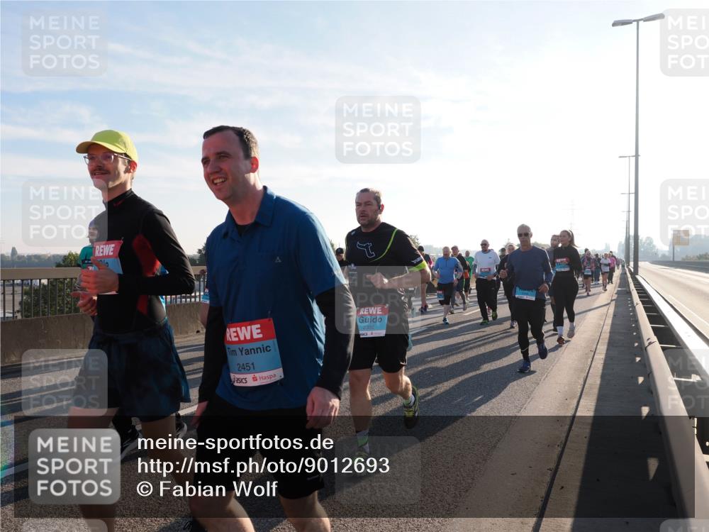 03.10.2025 - Köhlbrandbrückenlauf Fabian Wolf http://msf.ph/oto/9012693 03.10.2025 09:23:26 Position 3 2451, 2392 meine-sportfotos.de