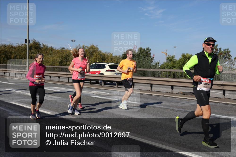 03.10.2025 - Köhlbrandbrückenlauf Julia Fischer http://msf.ph/oto/9012697 03.10.2025 13:03:56 Position 3 1122, 5160 meine-sportfotos.de