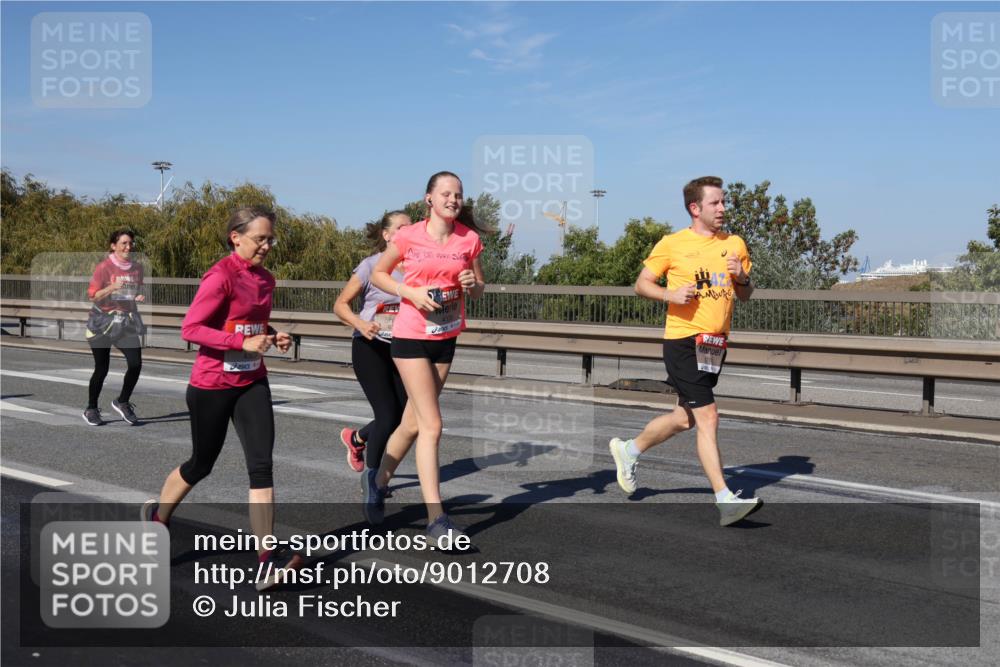 03.10.2025 - Köhlbrandbrückenlauf Julia Fischer http://msf.ph/oto/9012708 03.10.2025 13:03:57 Position 3  meine-sportfotos.de