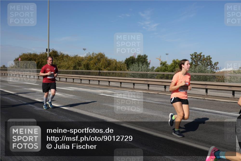 03.10.2025 - Köhlbrandbrückenlauf Julia Fischer http://msf.ph/oto/9012729 03.10.2025 13:04:00 Position 3  meine-sportfotos.de