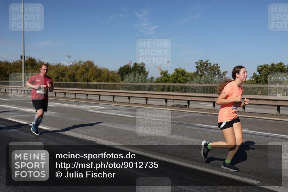 03.10.2025 - Köhlbrandbrückenlauf Julia Fischer http://msf.ph/oto/9012735 03.10.2025 13:04:01 Position 3  meine-sportfotos.de
