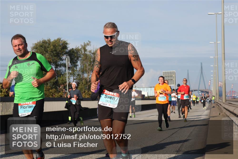 03.10.2025 - Köhlbrandbrückenlauf Luisa Fischer http://msf.ph/oto/9012752 03.10.2025 10:55:57 Position 3 2711, 1435 meine-sportfotos.de