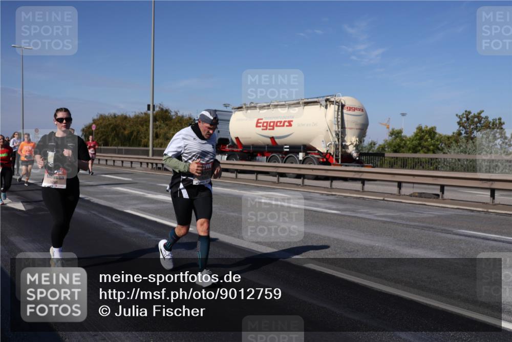 03.10.2025 - Köhlbrandbrückenlauf Julia Fischer http://msf.ph/oto/9012759 03.10.2025 13:04:04 Position 3 5265, 994 meine-sportfotos.de
