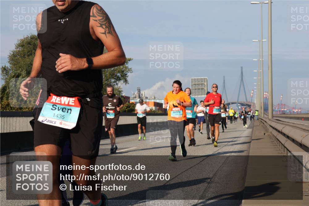 03.10.2025 - Köhlbrandbrückenlauf Luisa Fischer http://msf.ph/oto/9012760 03.10.2025 10:55:57 Position 3 1435 meine-sportfotos.de