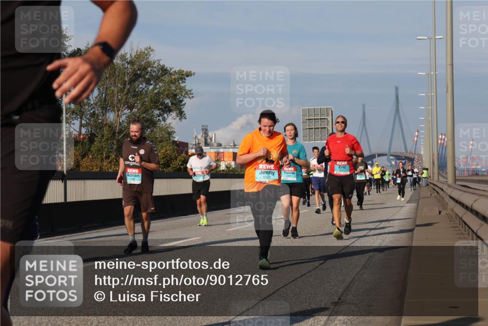 03.10.2025 - Köhlbrandbrückenlauf Luisa Fischer http://msf.ph/oto/9012765 03.10.2025 10:55:58 Position 3 2786, 3200, 1350 meine-sportfotos.de