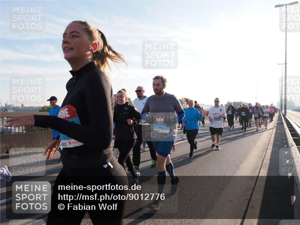 03.10.2025 - Köhlbrandbrückenlauf Fabian Wolf http://msf.ph/oto/9012776 03.10.2025 09:23:29 Position 3 22, 1769, 24 meine-sportfotos.de