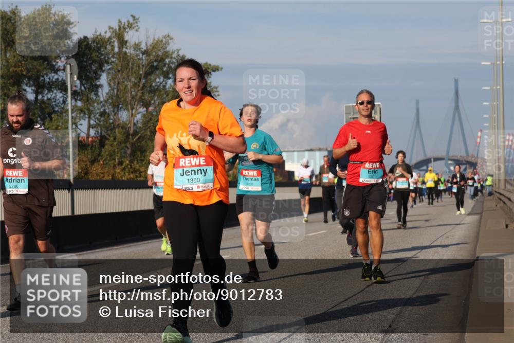 03.10.2025 - Köhlbrandbrückenlauf Luisa Fischer http://msf.ph/oto/9012783 03.10.2025 10:55:59 Position 3 2786, 1350, 3201, 3200 meine-sportfotos.de