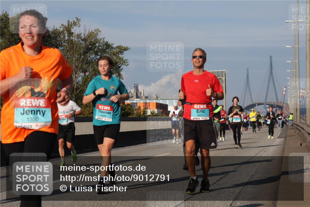 03.10.2025 - Köhlbrandbrückenlauf Luisa Fischer http://msf.ph/oto/9012791 03.10.2025 10:56:00 Position 3 1350, 3200, 3201 meine-sportfotos.de
