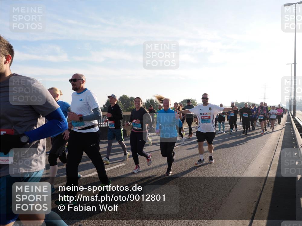 03.10.2025 - Köhlbrandbrückenlauf Fabian Wolf http://msf.ph/oto/9012801 03.10.2025 09:23:30 Position 3 2002, 24 meine-sportfotos.de