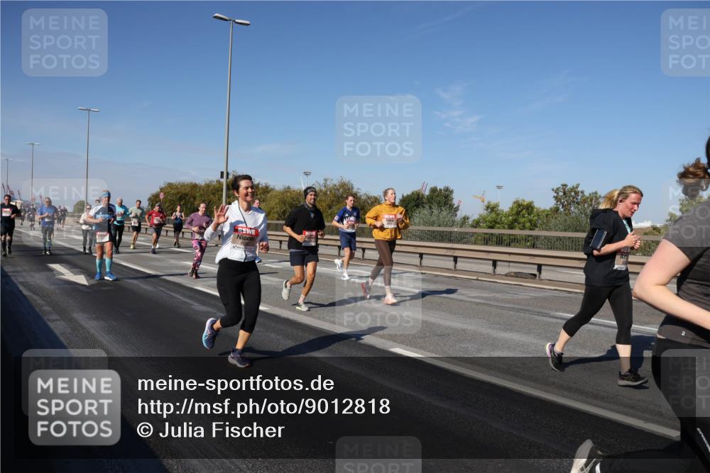 03.10.2025 - Köhlbrandbrückenlauf Julia Fischer http://msf.ph/oto/9012818 03.10.2025 13:04:15 Position 3  meine-sportfotos.de