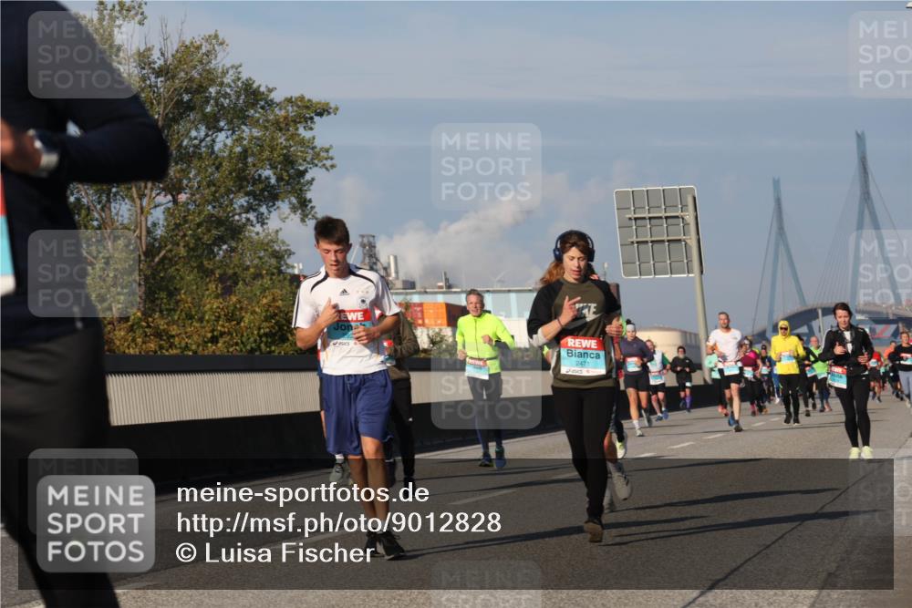 03.10.2025 - Köhlbrandbrückenlauf Luisa Fischer http://msf.ph/oto/9012828 03.10.2025 10:56:04 Position 3 2471 meine-sportfotos.de