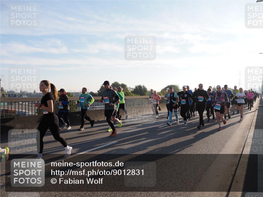 03.10.2025 - Köhlbrandbrückenlauf Fabian Wolf http://msf.ph/oto/9012831 03.10.2025 09:23:32 Position 3 1000 meine-sportfotos.de