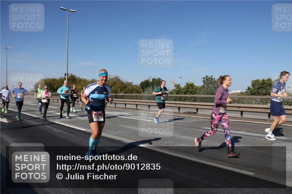 03.10.2025 - Köhlbrandbrückenlauf Julia Fischer http://msf.ph/oto/9012835 03.10.2025 13:04:18 Position 3 00000 meine-sportfotos.de
