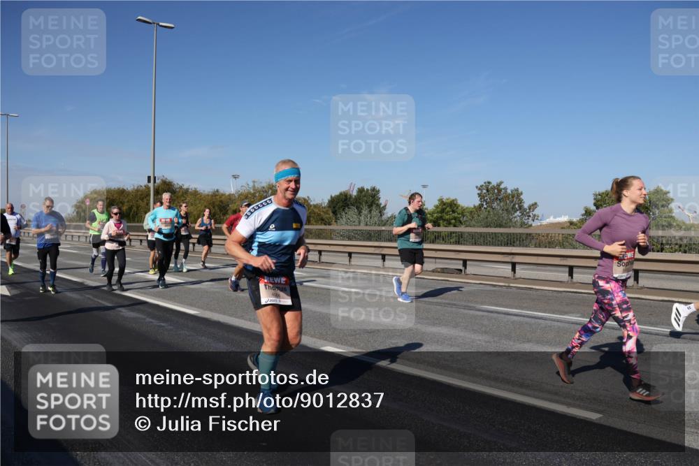 03.10.2025 - Köhlbrandbrückenlauf Julia Fischer http://msf.ph/oto/9012837 03.10.2025 13:04:18 Position 3 0000000 meine-sportfotos.de