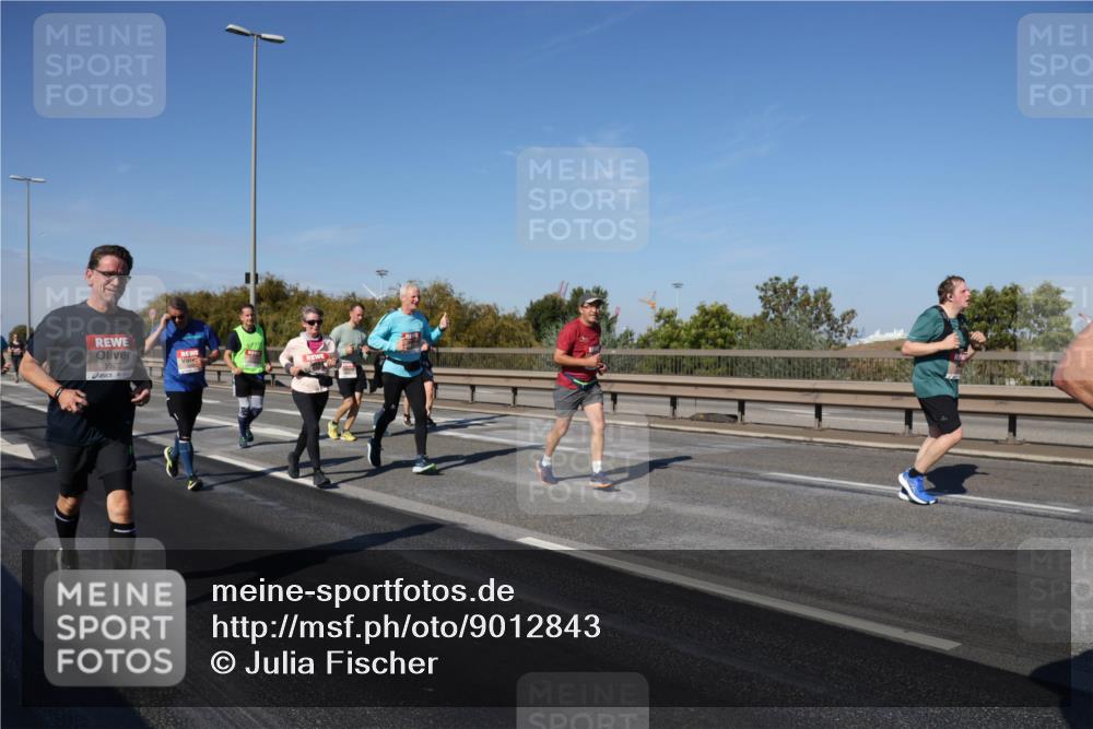 03.10.2025 - Köhlbrandbrückenlauf Julia Fischer http://msf.ph/oto/9012843 03.10.2025 13:04:19 Position 3 5578 meine-sportfotos.de