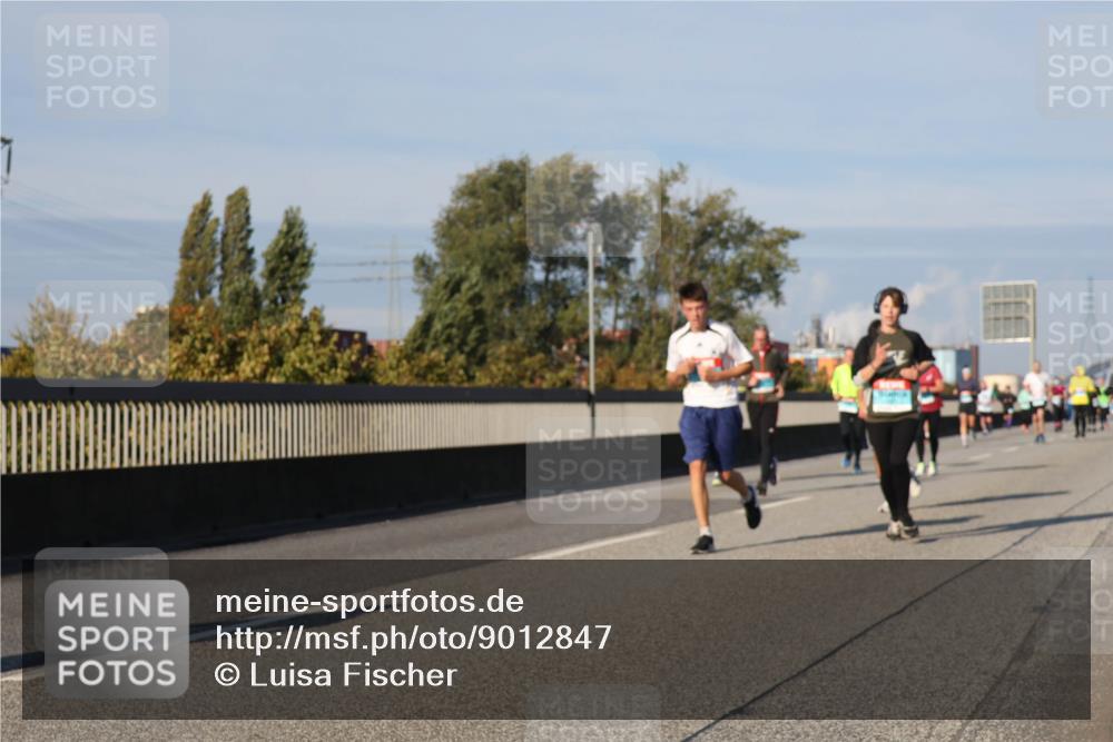 03.10.2025 - Köhlbrandbrückenlauf Luisa Fischer http://msf.ph/oto/9012847 03.10.2025 10:56:05 Position 3  meine-sportfotos.de