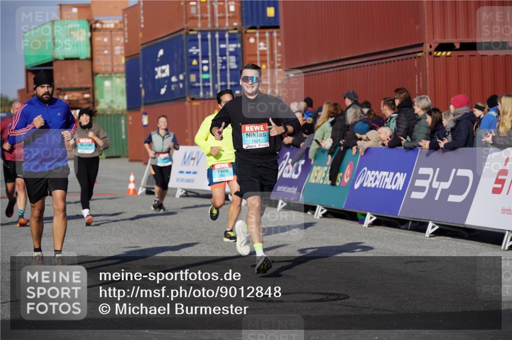 03.10.2025 - Köhlbrandbrückenlauf Michael Burmester http://msf.ph/oto/9012848 03.10.2025 10:13:14 Ziel 1181, 1191, 1227, 1260, 1611, 1621, 2209, 2687, 3186, 3601, 3798 meine-sportfotos.de