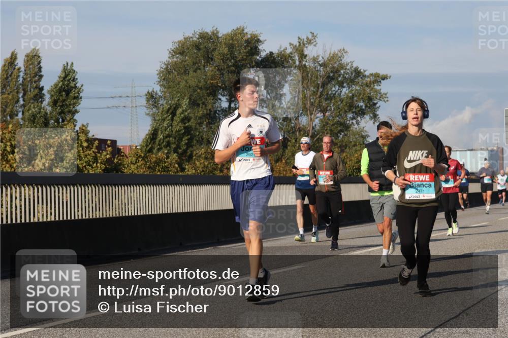 03.10.2025 - Köhlbrandbrückenlauf Luisa Fischer http://msf.ph/oto/9012859 03.10.2025 10:56:06 Position 3 292, 2471 meine-sportfotos.de