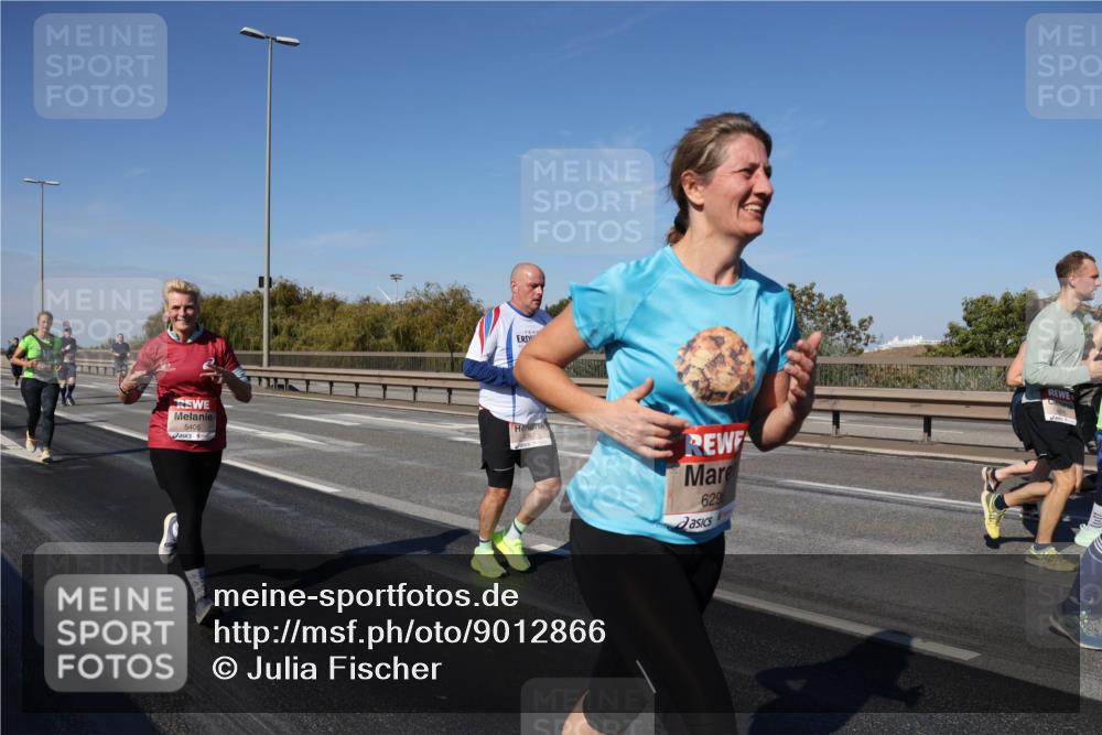 03.10.2025 - Köhlbrandbrückenlauf Julia Fischer http://msf.ph/oto/9012866 03.10.2025 13:04:23 Position 3 5405, 6296 meine-sportfotos.de