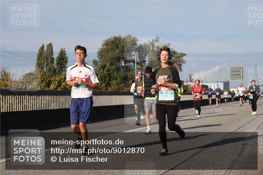 03.10.2025 - Köhlbrandbrückenlauf Luisa Fischer http://msf.ph/oto/9012870 03.10.2025 10:56:07 Position 3 2471 meine-sportfotos.de