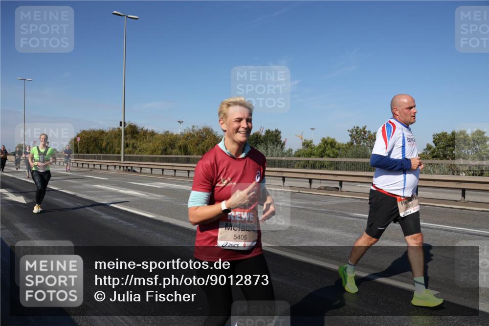 03.10.2025 - Köhlbrandbrückenlauf Julia Fischer http://msf.ph/oto/9012873 03.10.2025 13:04:24 Position 3 5405, 4367 meine-sportfotos.de