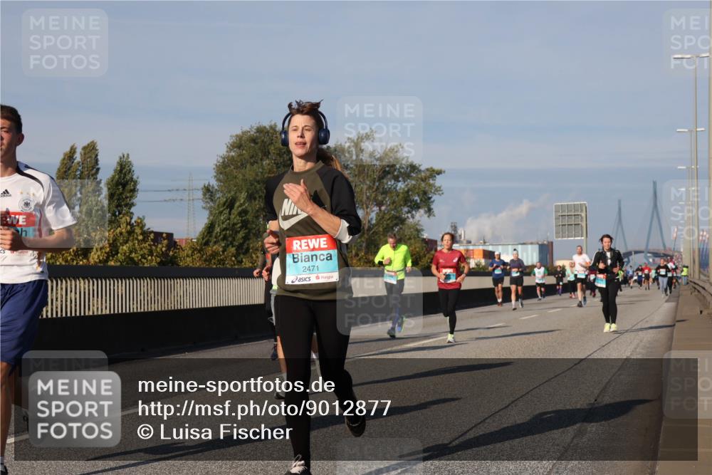 03.10.2025 - Köhlbrandbrückenlauf Luisa Fischer http://msf.ph/oto/9012877 03.10.2025 10:56:08 Position 3 2471 meine-sportfotos.de
