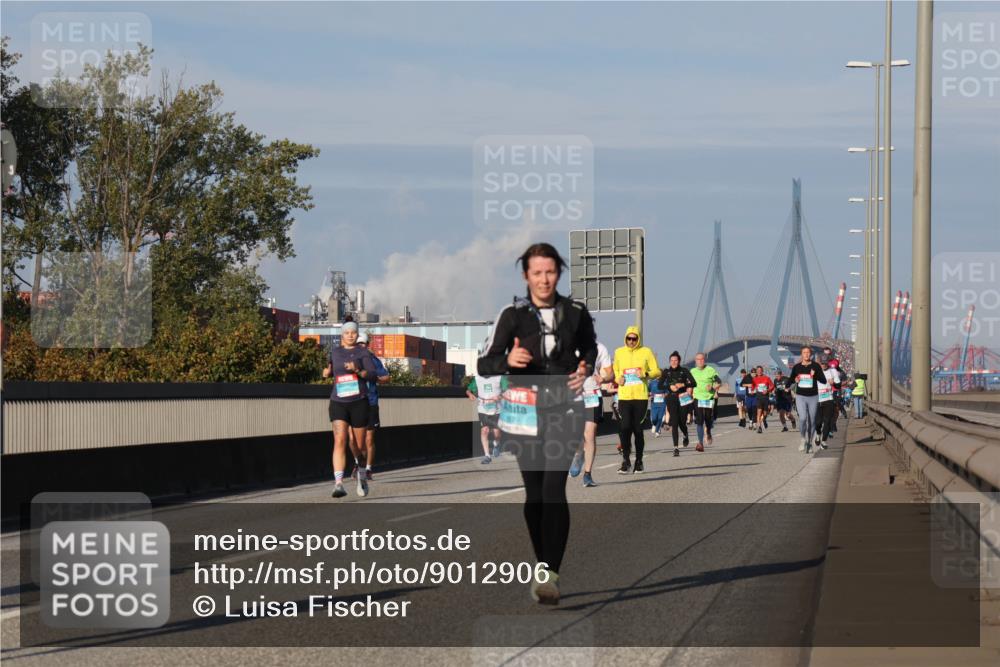 03.10.2025 - Köhlbrandbrückenlauf Luisa Fischer http://msf.ph/oto/9012906 03.10.2025 10:56:11 Position 3  meine-sportfotos.de