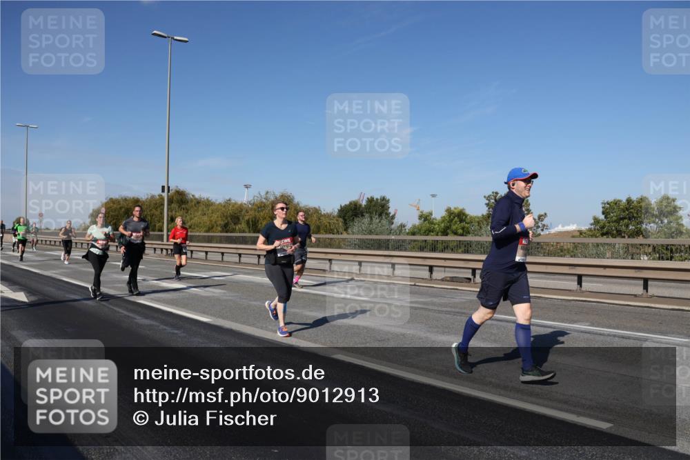 03.10.2025 - Köhlbrandbrückenlauf Julia Fischer http://msf.ph/oto/9012913 03.10.2025 13:04:30 Position 3  meine-sportfotos.de