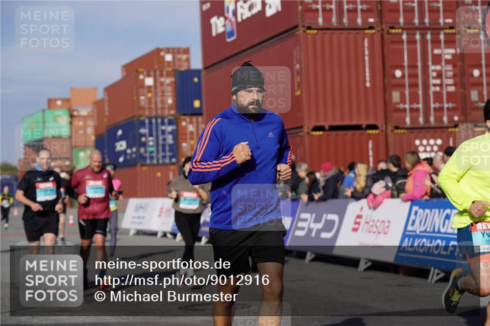 03.10.2025 - Köhlbrandbrückenlauf Michael Burmester http://msf.ph/oto/9012916 03.10.2025 10:13:17 Ziel 1181, 1191, 1227, 1260, 1611, 1621, 2209, 2687, 3186, 3473, 3601 meine-sportfotos.de