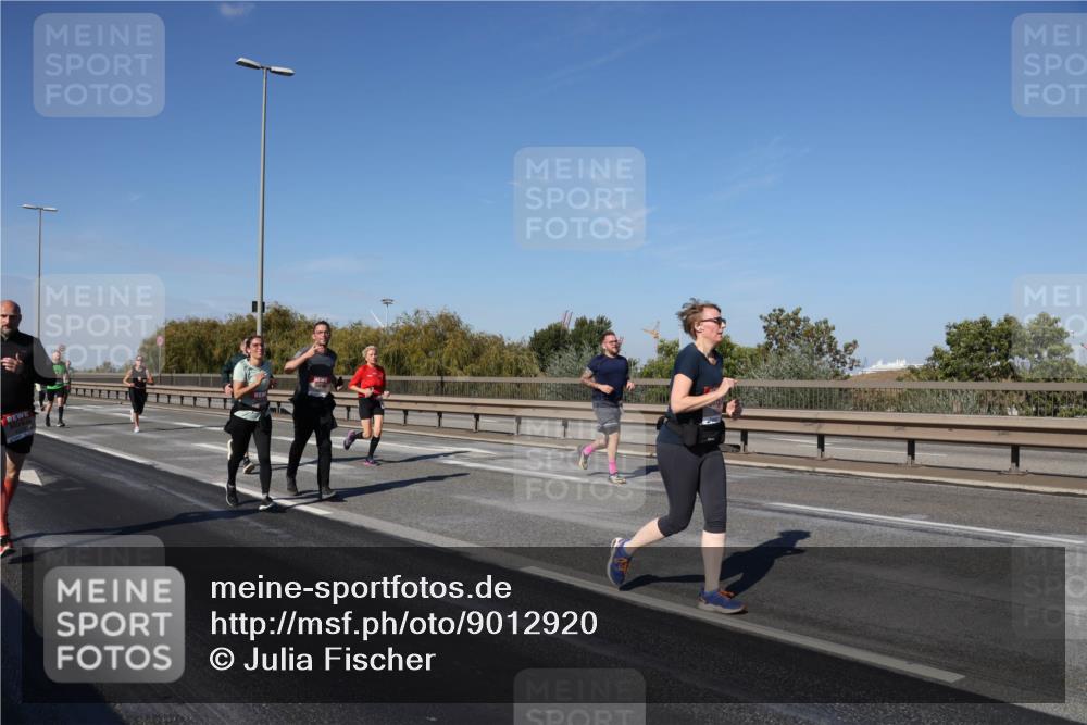 03.10.2025 - Köhlbrandbrückenlauf Julia Fischer http://msf.ph/oto/9012920 03.10.2025 13:04:31 Position 3  meine-sportfotos.de