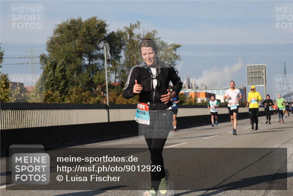 03.10.2025 - Köhlbrandbrückenlauf Luisa Fischer http://msf.ph/oto/9012926 03.10.2025 10:56:13 Position 3 1679 meine-sportfotos.de